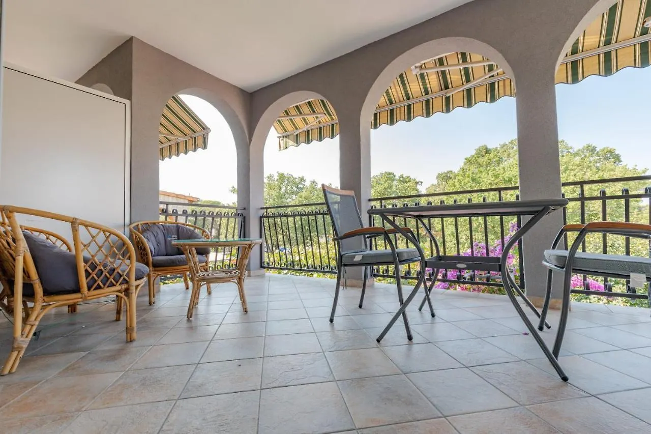 Apartament Apartmani Dina Biograd Na Moru Chorwacja