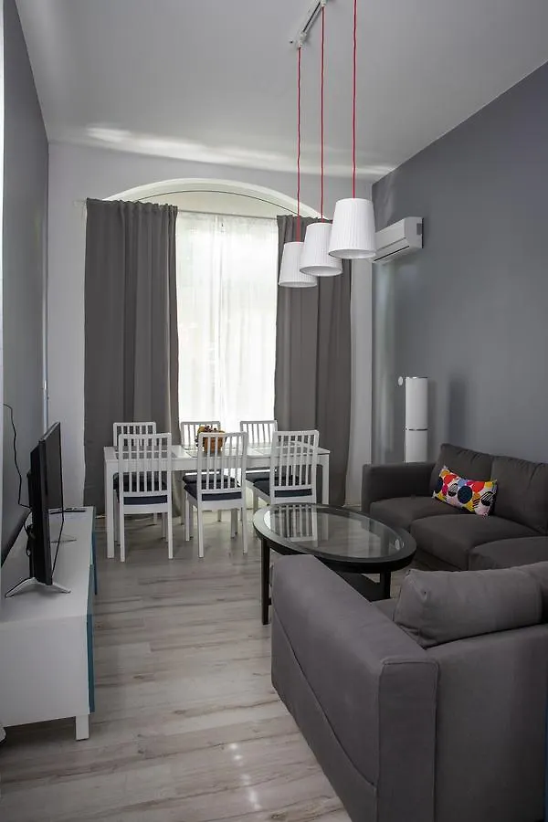 Apartmani Dina Biograd Na Moru 0*,  Croatia