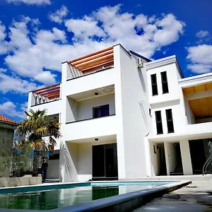 Apartament Star With Pool, Biograd Na Moru