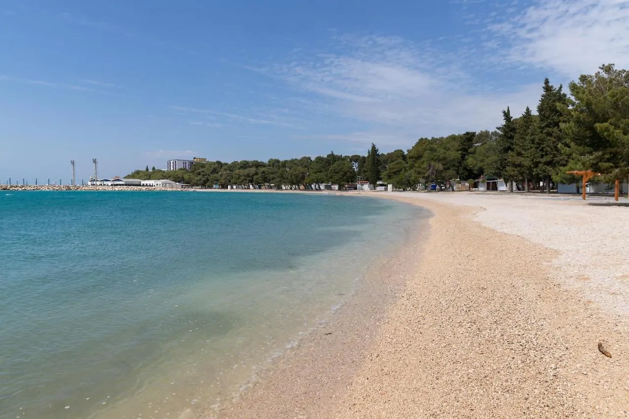 Apartment Apartmani Dina Biograd Na Moru