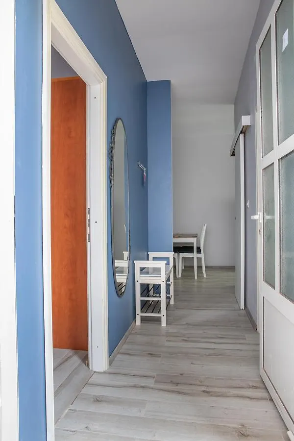 Apartmani Dina Biograd Na Moru 0*,