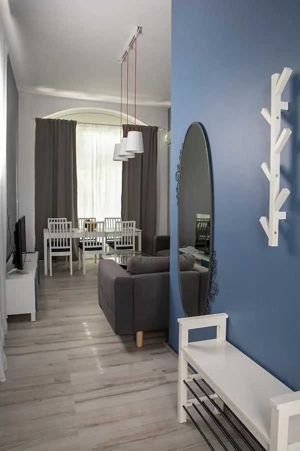 Apartmani Dina Biograd Na Moru