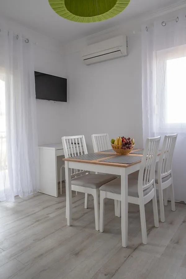 Apartmani Dina Biograd Na Moru Croatia