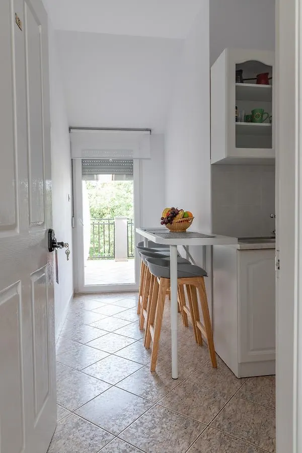 Apartment Apartmani Dina Biograd Na Moru